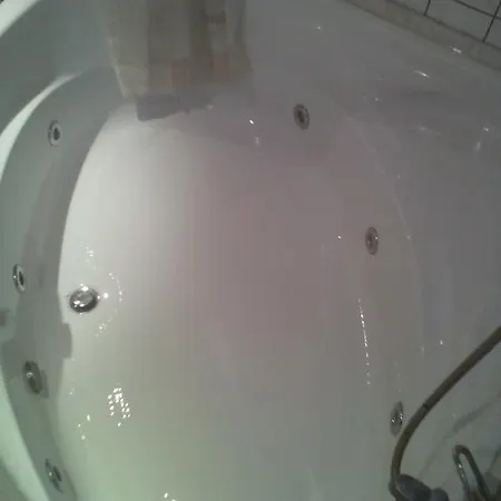 , For Rent For 24 Hours, Separate Kitchen, Sauna, Hydromassage Bath, Indoor Parking, Tavern No Pets Pensión 4*