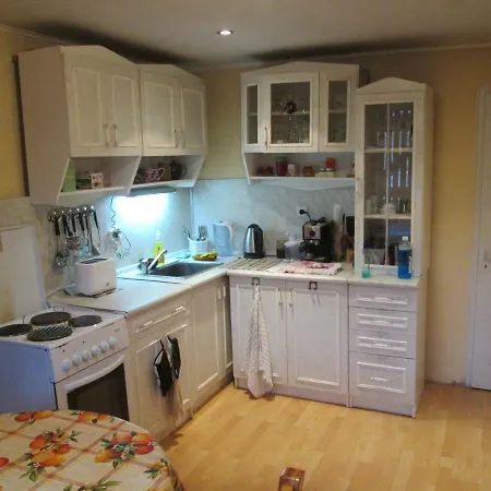 , For Rent For 24 Hours, Separate Kitchen, Sauna, Hydromassage Bath, Indoor Parking, Tavern No Pets Pensión 4*