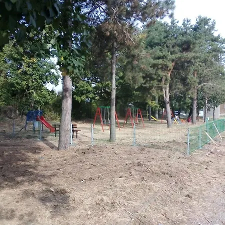 , For Rent For 24 Hours, Separate Kitchen, Sauna, Hydromassage Bath, Indoor Parking, Tavern No Pets Pensión